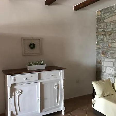 Studio Apartments-ucuppu بيت للعطل *
