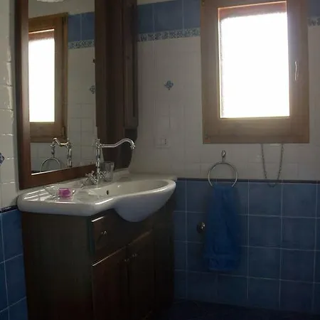Studio Apartments-ucuppu Ferienhaus Carloforte (Isola di San Pietro)