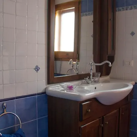 Studio Apartments-ucuppu Carloforte (Isola di San Pietro)