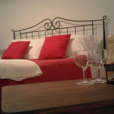 Studio Apartments-ucuppu Ferienhaus Carloforte (Isola di San Pietro)